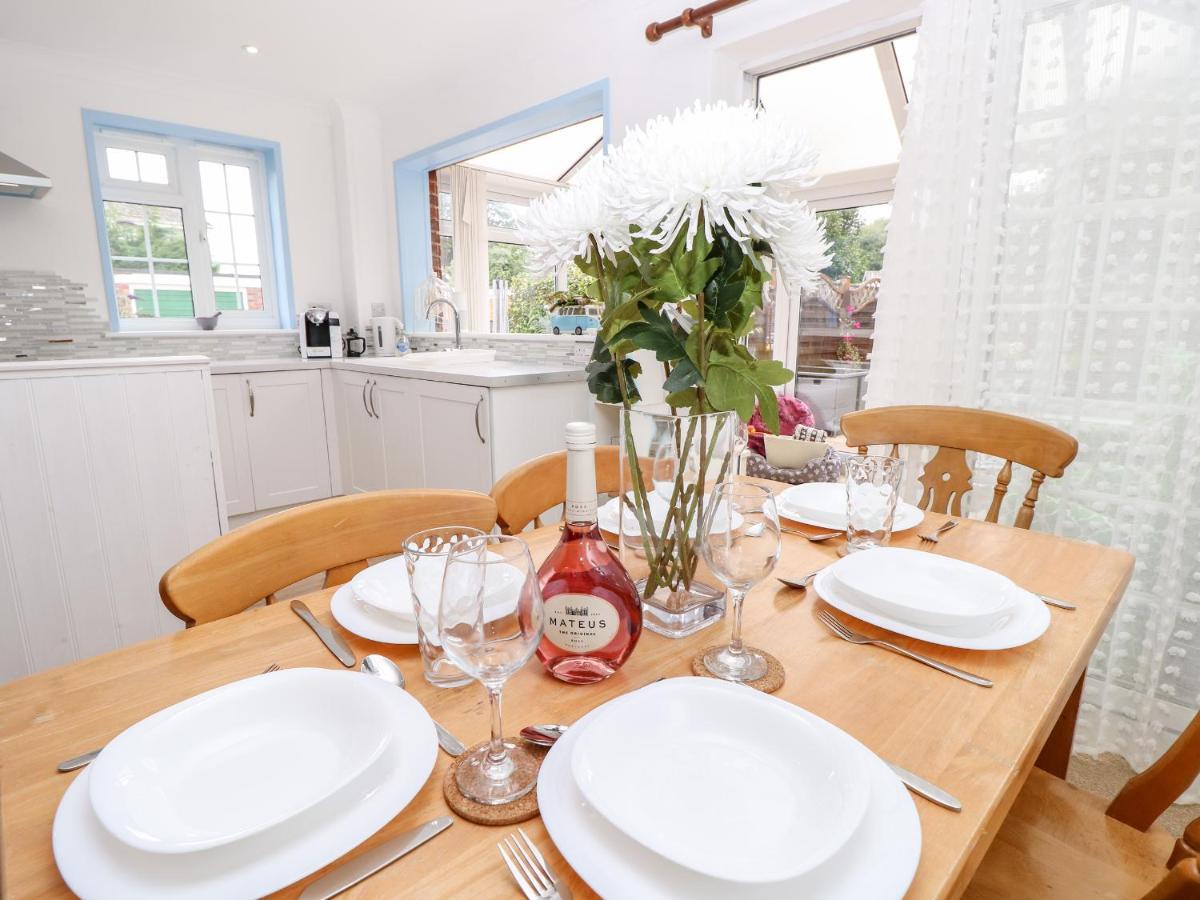 1 Westwood Close Cowes  Bagian luar foto