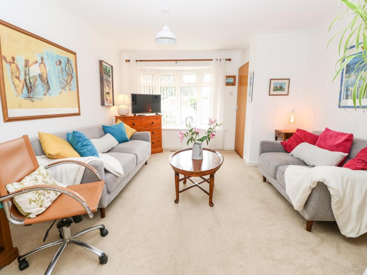 1 Westwood Close Cowes  Bagian luar foto